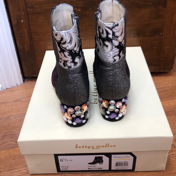 Rare Anthropologie Bettye Mueller Cyd patchwork boho booties ankle boots - Picture 7 of 11